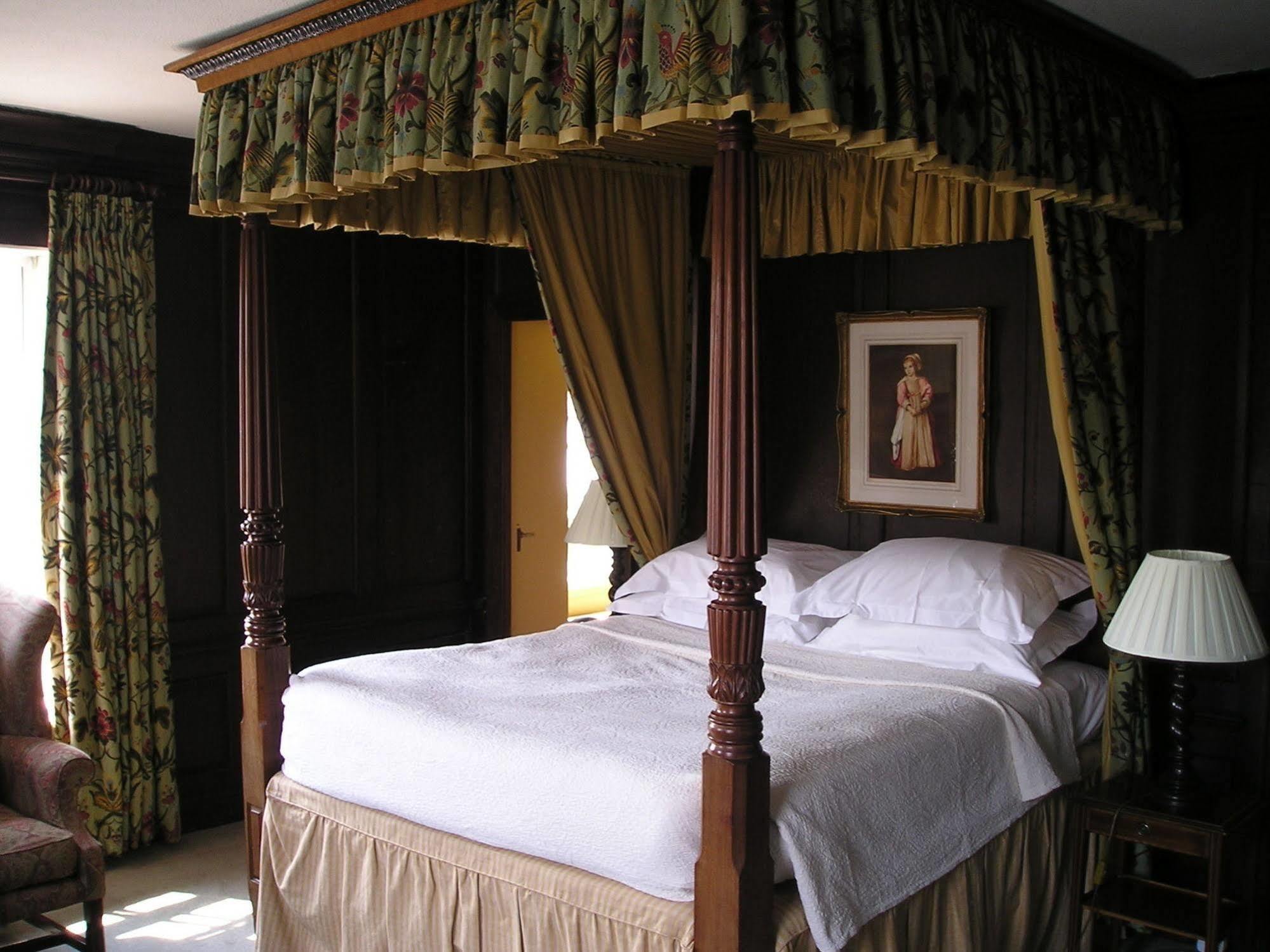 Spread Eagle Hotel And Spa Midhurst Buitenkant foto