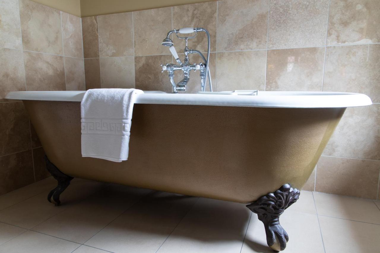 Spread Eagle Hotel And Spa Midhurst Buitenkant foto